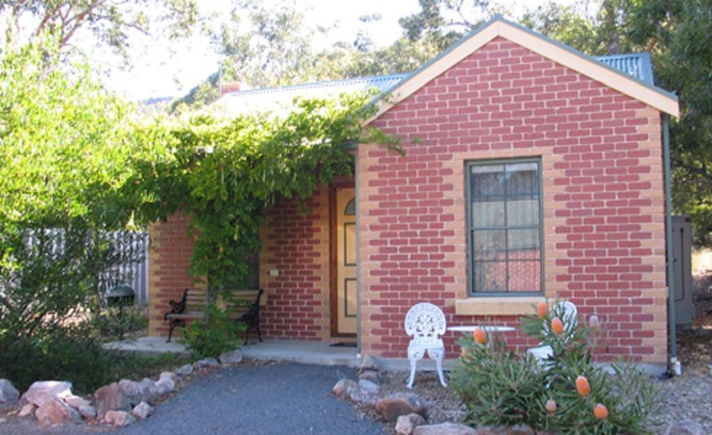 Heatherlie Cottages Halls Gap Room photo